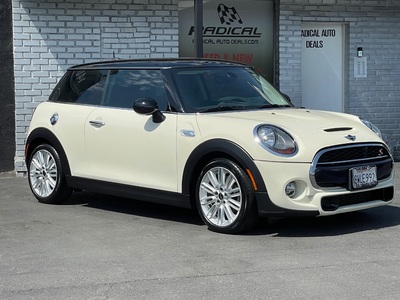 2018 MINI Cooper S 2-Door Hatchback FWD
