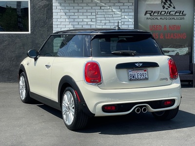 2018 MINI Cooper S 2-Door Hatchback FWD