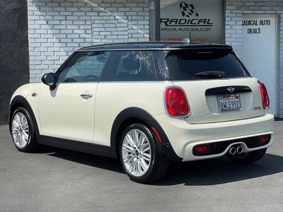 2018 MINI Cooper S 2-Door Hatchback FWD