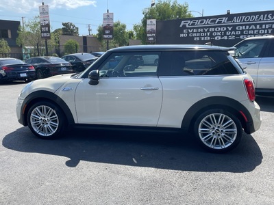 2018 MINI Cooper S 2-Door Hatchback FWD