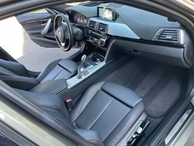 2017 BMW 3 Series 330i Sedan RWD