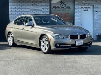 2017 BMW 3 Series 330i Sedan RWD