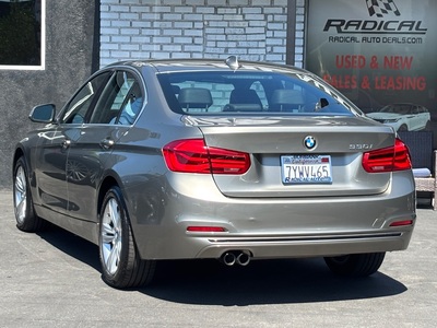 2017 BMW 3 Series 330i Sedan RWD