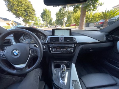 2017 BMW 3 Series 330i Sedan RWD