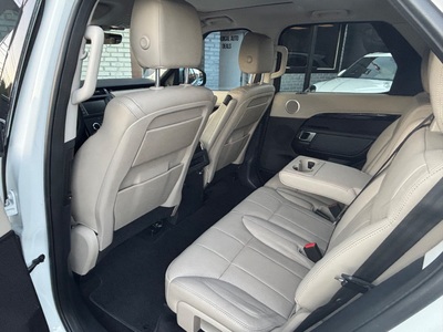 2017 Land Rover Discovery SE AWD