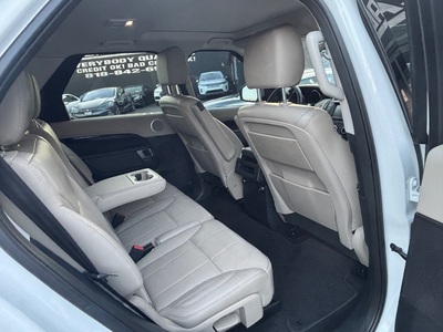 2017 Land Rover Discovery SE AWD