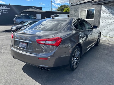 2017 Maserati Ghibli 3.0L Sedan RWD