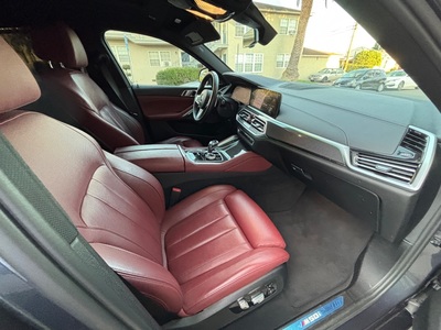 2021 BMW X6 M50i AWD