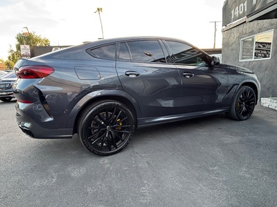 2021 BMW X6 M50i AWD