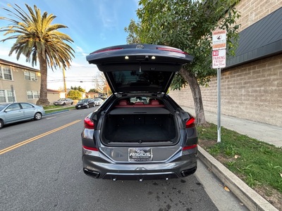 2021 BMW X6 M50i AWD