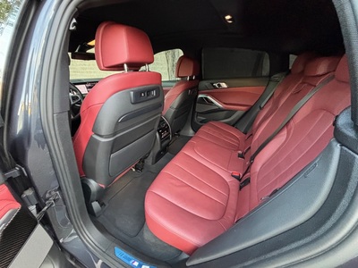 2021 BMW X6 M50i AWD
