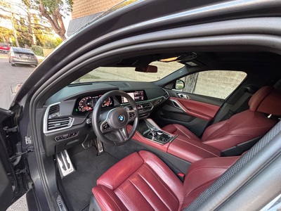 2021 BMW X6 M50i AWD