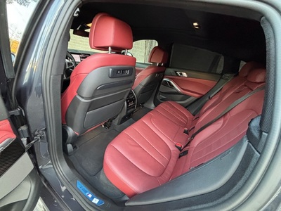 2021 BMW X6 M50i AWD