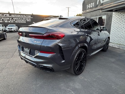 2021 BMW X6 M50i AWD