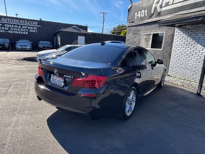 2016 BMW 5 Series 528i Sedan RWD