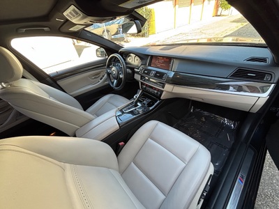 2016 BMW 5 Series 528i Sedan RWD