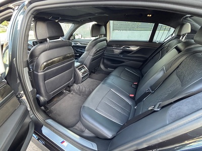 2017 BMW 7 Series 750i RWD