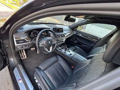 2017 BMW 7 Series 750i RWD