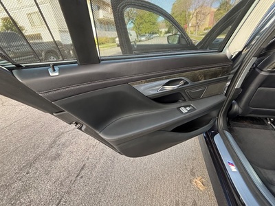 2017 BMW 7 Series 750i RWD
