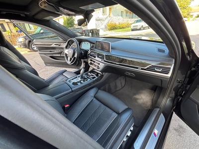 2017 BMW 7 Series 750i RWD