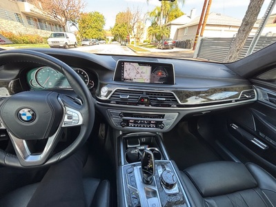 2017 BMW 7 Series 750i RWD