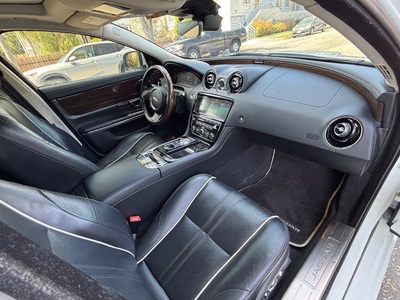 2018 Jaguar XJ-Series XJ R-Sport RWD