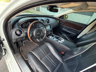 2018 Jaguar XJ-Series XJ R-Sport RWD