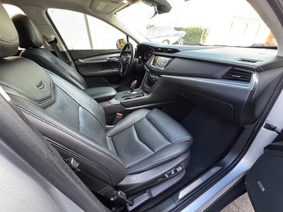 2019 Cadillac XT5 Premium Luxury FWD