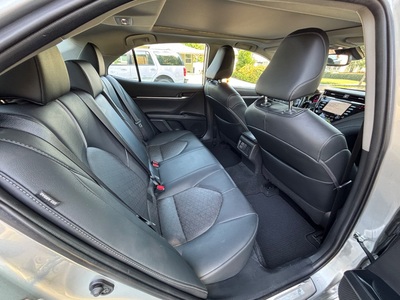 2020 Toyota Camry XSE FWD