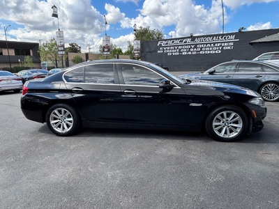 2014 BMW 5 Series 528i Sedan RWD