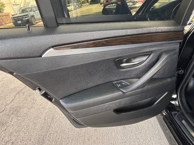 2014 BMW 5 Series 528i Sedan RWD