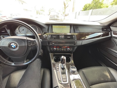 2014 BMW 5 Series 528i Sedan RWD