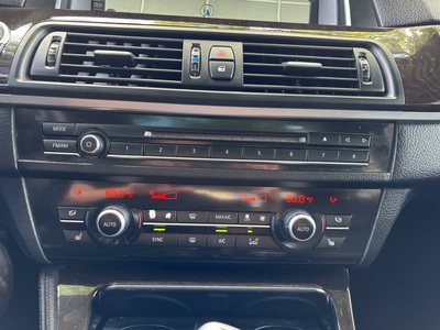 2014 BMW 5 Series 528i Sedan RWD