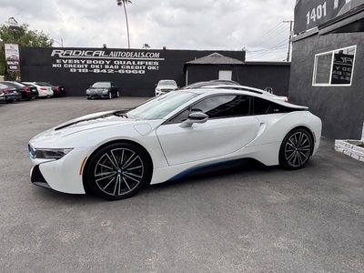 2019 BMW i8 PURE IMPULSE