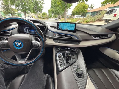 2019 BMW i8 PURE IMPULSE