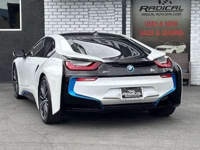 2019 BMW i8 PURE IMPULSE