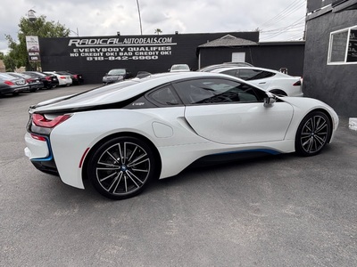 2019 BMW i8 PURE IMPULSE