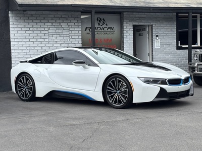 2019 BMW i8 PURE IMPULSE