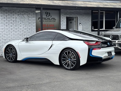 2019 BMW i8 PURE IMPULSE