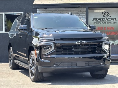 2025 Chevrolet Suburban RST 4WD
