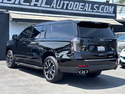 2025 Chevrolet Suburban RST 4WD