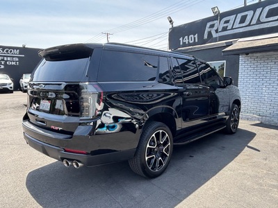 2025 Chevrolet Suburban RST 4WD