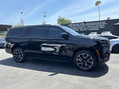 2025 Chevrolet Suburban RST 4WD