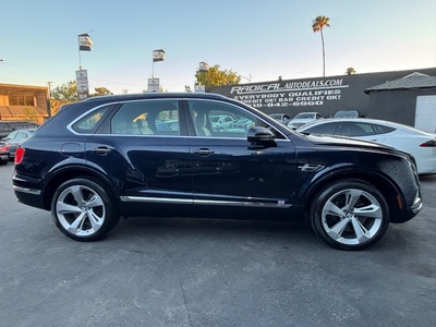 2019 Bentley Bentayga V8 AWD