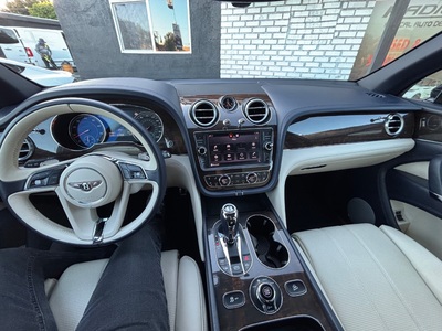 2019 Bentley Bentayga V8 AWD