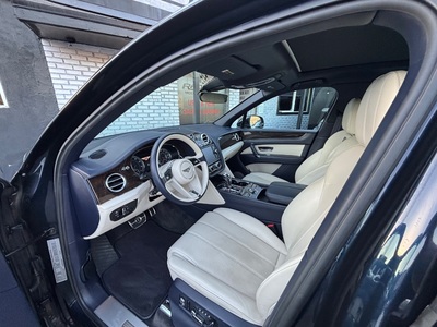 2019 Bentley Bentayga V8 AWD