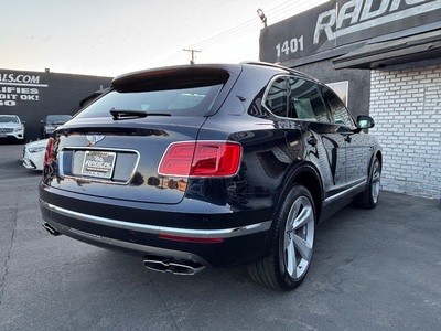 2019 Bentley Bentayga V8 AWD