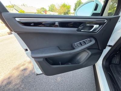 2019 Porsche Macan AWD