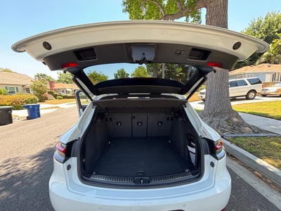 2019 Porsche Macan AWD