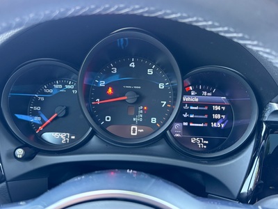 2019 Porsche Macan AWD